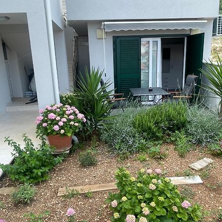 Villa Milena Sweet Apartment-With A Pool Трогир Экстерьер фото