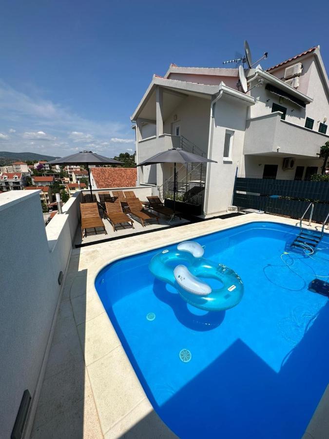 Villa Milena Sweet Apartment-With A Pool Трогир Экстерьер фото